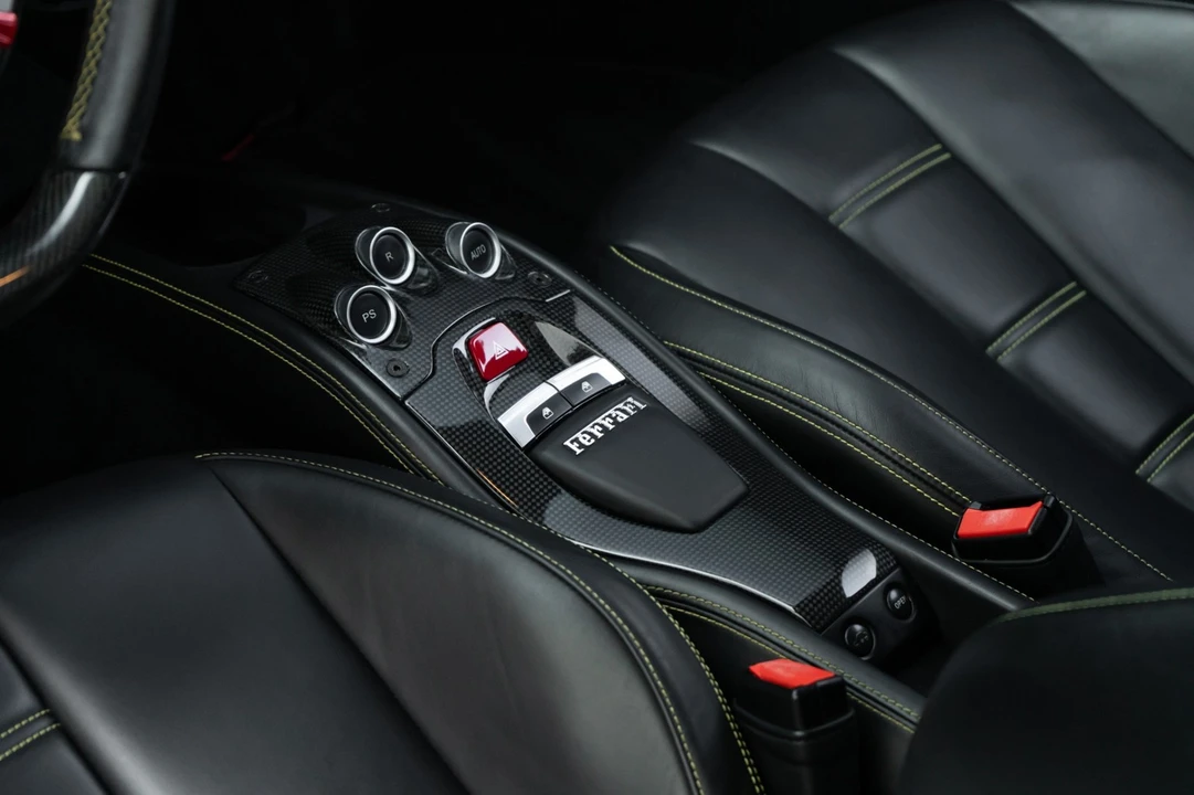 2011 Ferrari 458 Italia - Image 24 of 31