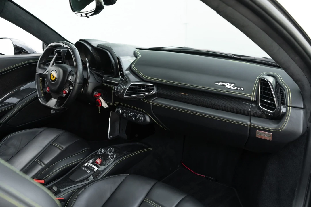 2011 Ferrari 458 Italia - Image 18 of 31