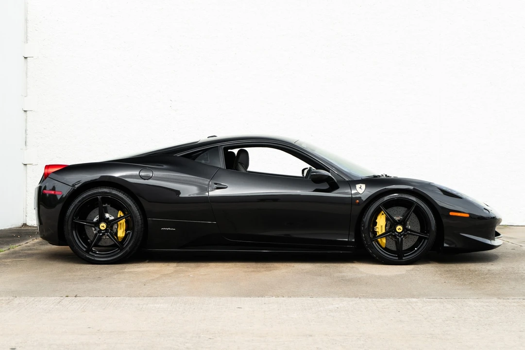 2011 Ferrari 458 Italia - Image 3 of 31