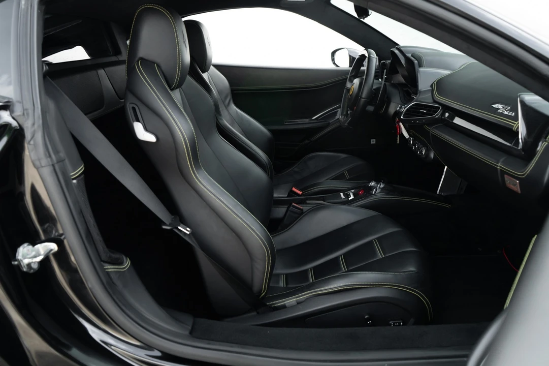 2011 Ferrari 458 Italia - Image 19 of 31