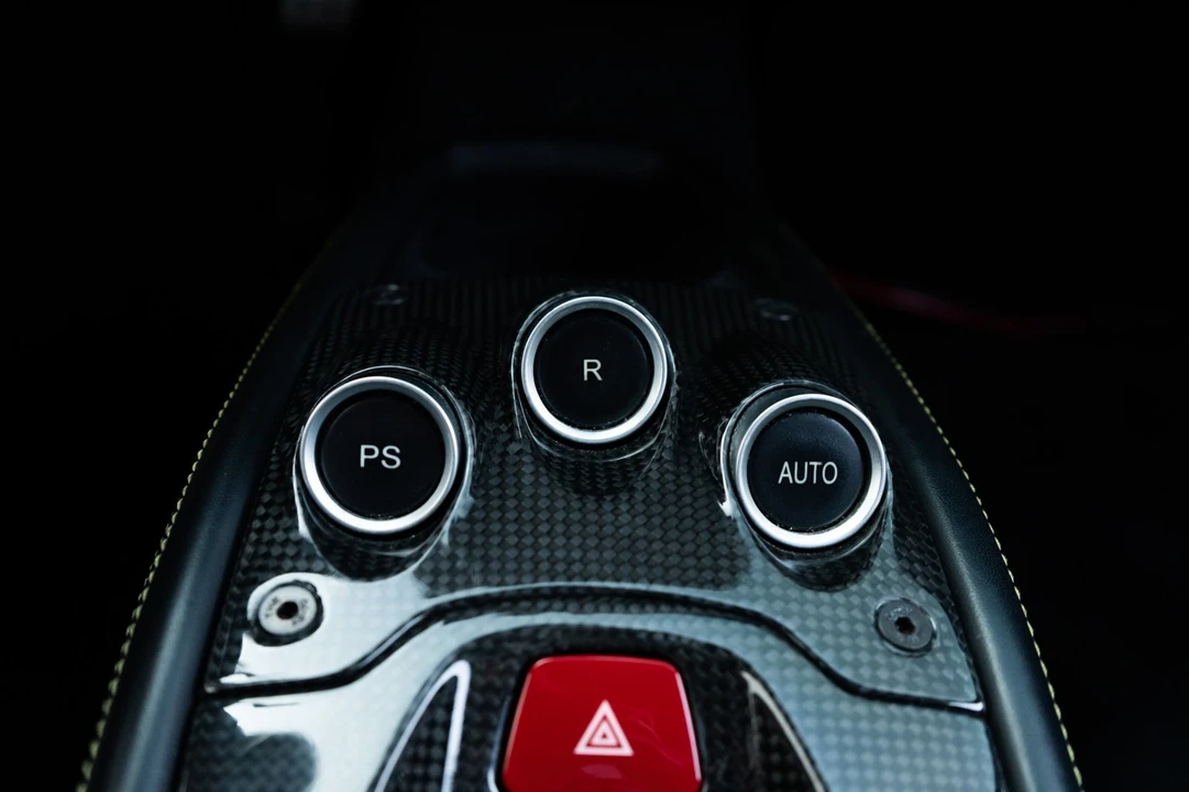 2011 Ferrari 458 Italia - Image 27 of 31
