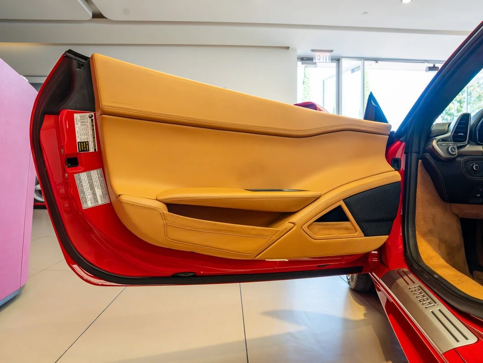 2011 Ferrari 458 Italia - Image 8 of 24