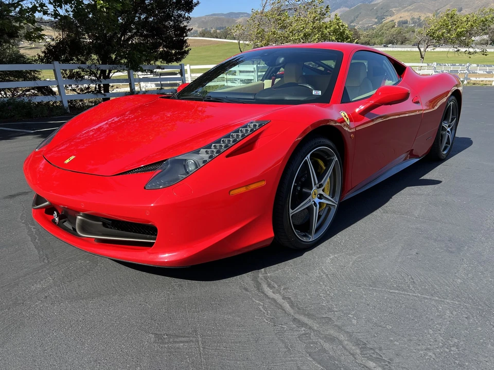 2011 Ferrari 458 Italia - Image 4 of 31