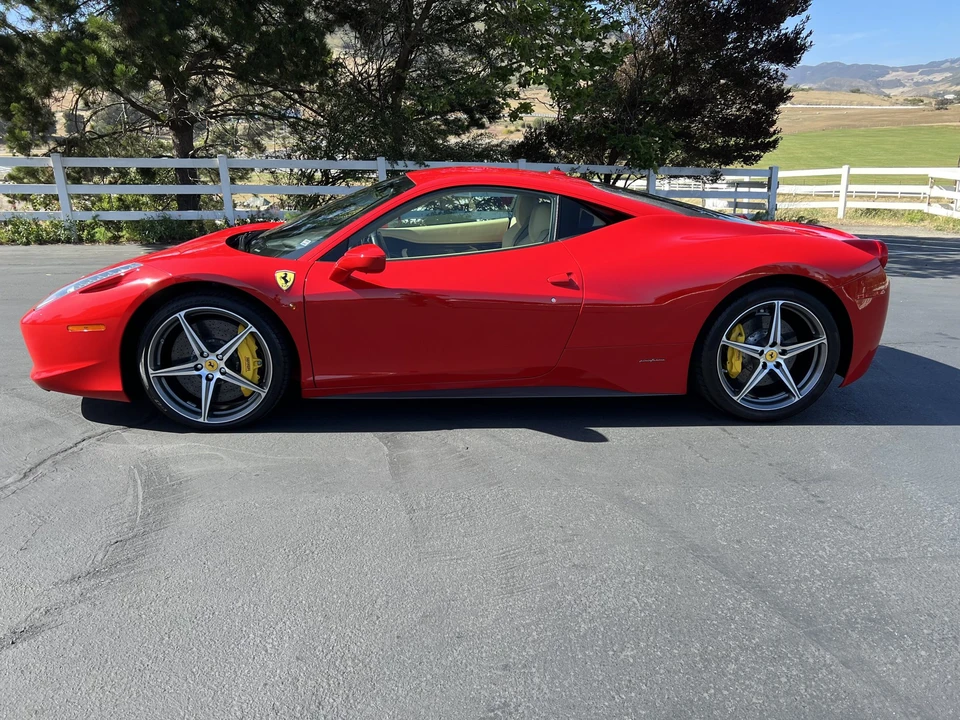 2011 Ferrari 458 Italia - Image 8 of 31