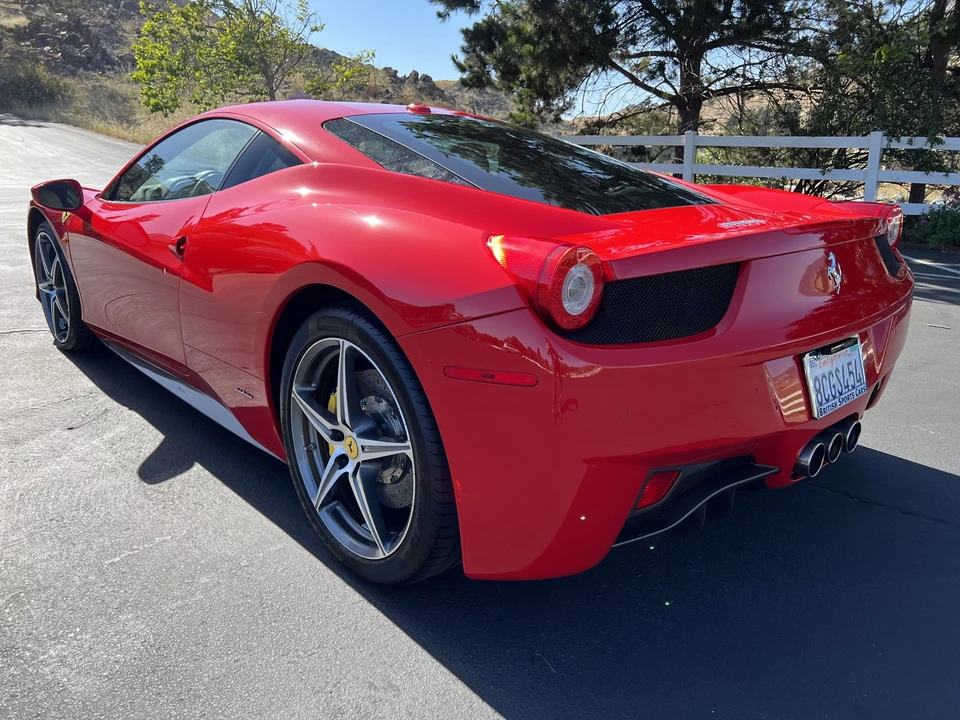 2011 Ferrari 458 Italia - Image 10 of 31