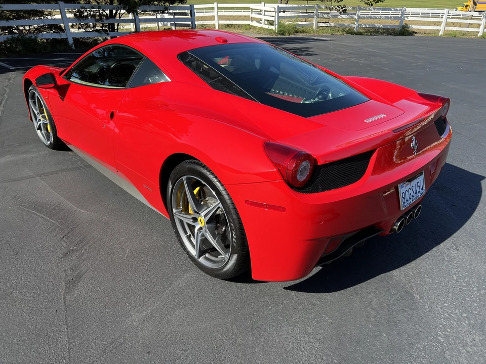 2011 Ferrari 458 Italia - Image 12 of 31