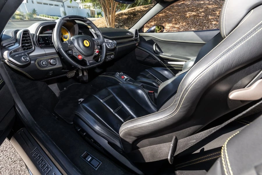 2011 Ferrari 458 Italia - Image 22 of 31