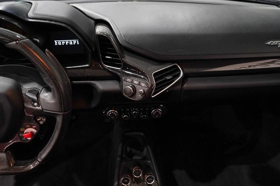 2011 Ferrari 458 Italia - Image 11 of 21