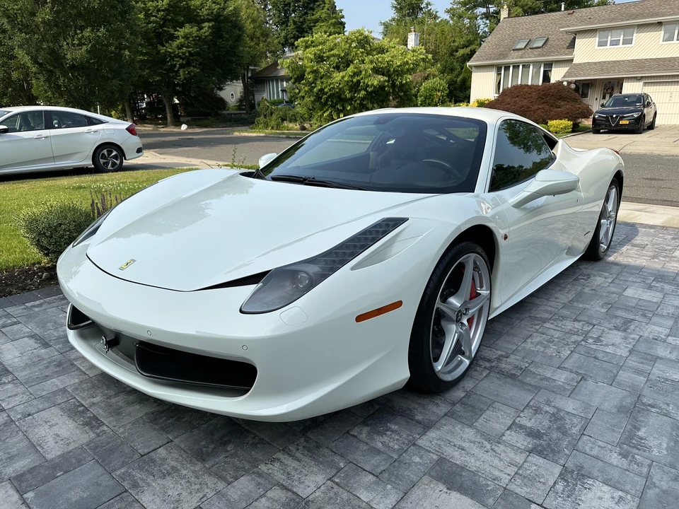 2011 Ferrari 458 Italia - Image 8 of 31