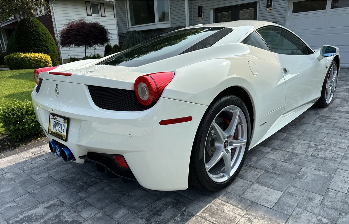 2011 Ferrari 458 Italia - Image 17 of 31