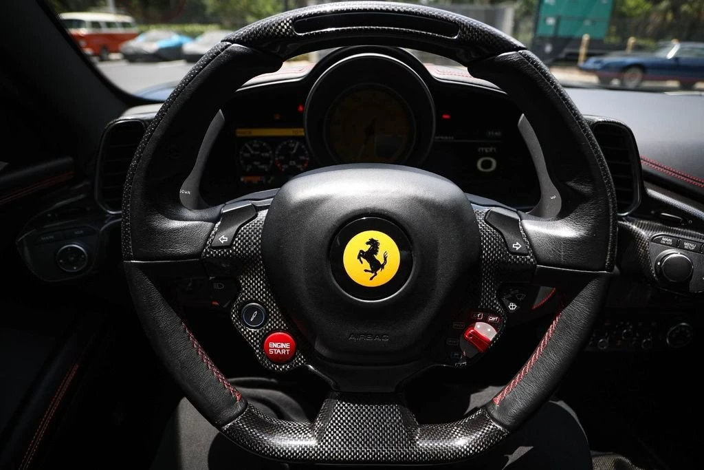 2011 Ferrari 458 Italia - Image 27 of 31