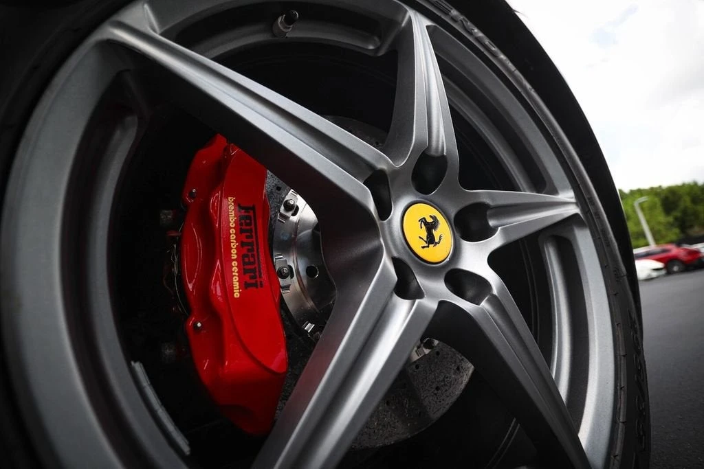 2011 Ferrari 458 Italia - Image 14 of 31