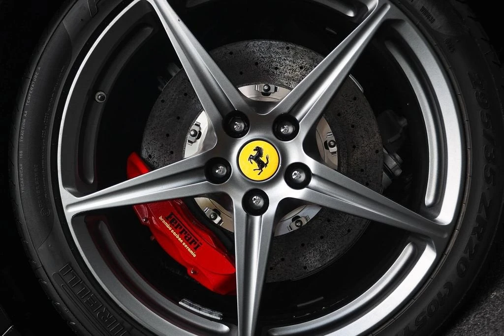 2011 Ferrari 458 Italia - Image 13 of 31