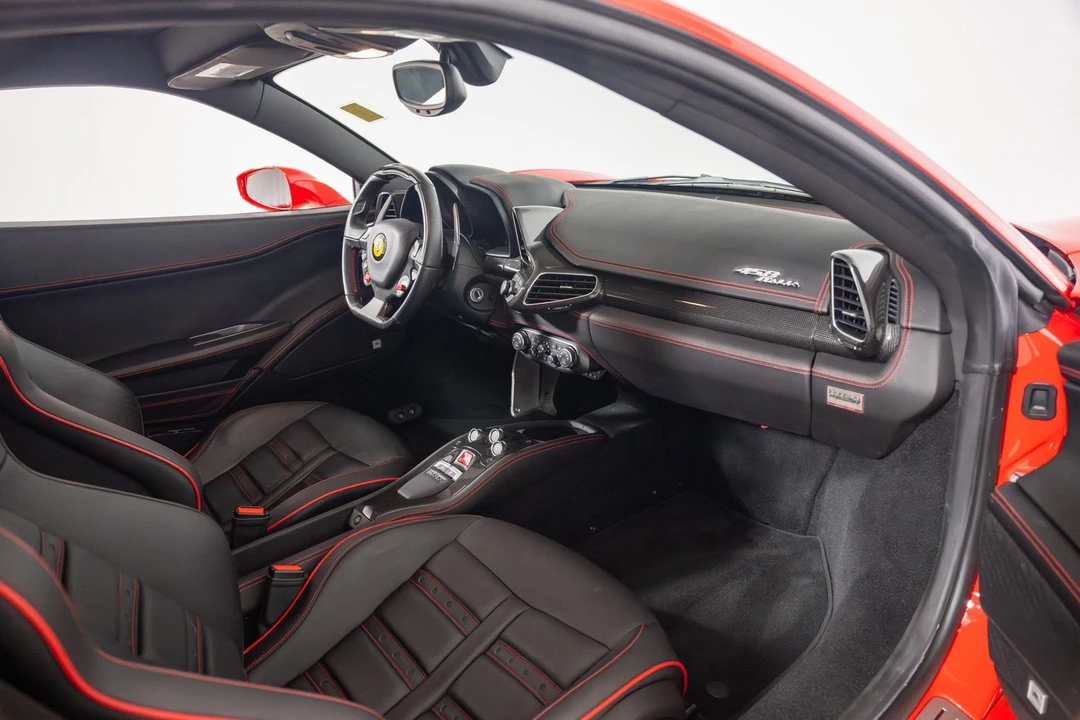 2011 Ferrari 458 Italia - Image 23 of 31