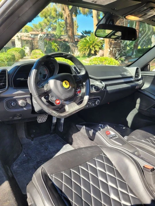 2011 Ferrari 458 Italia - Image 14 of 26