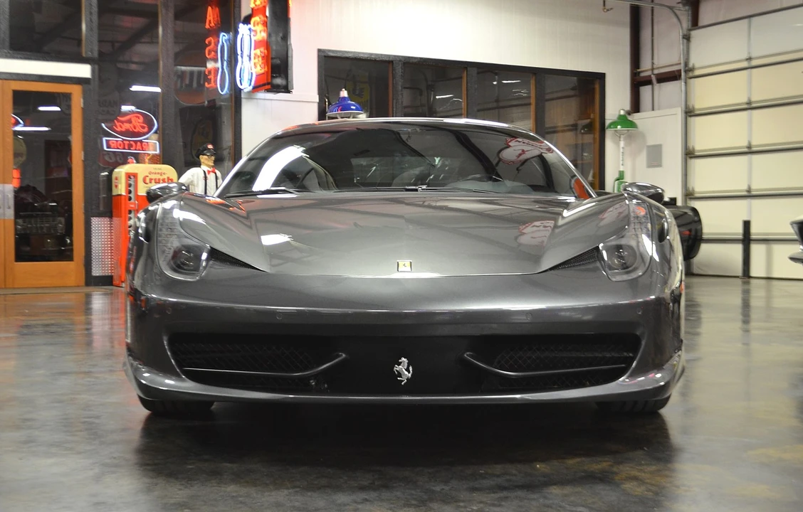 2011 Ferrari 458 Italia - Image 10 of 31