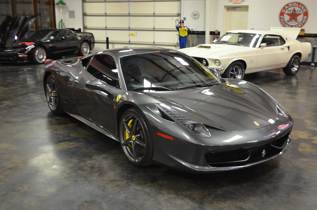 2011 Ferrari 458 Italia - Image 14 of 31