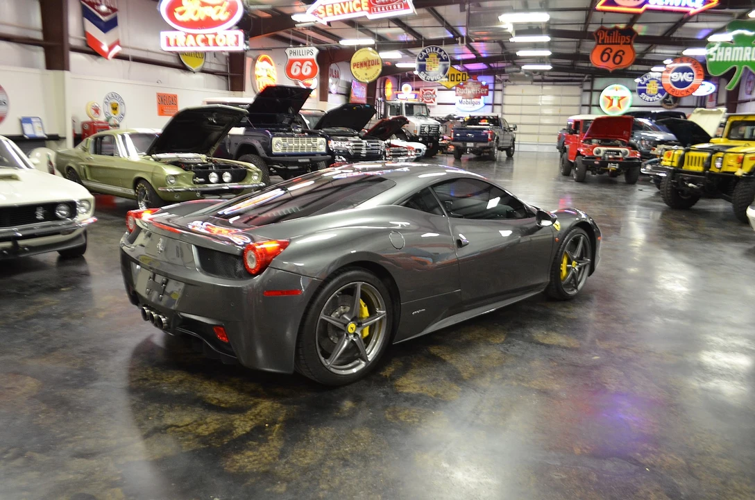2011 Ferrari 458 Italia - Image 18 of 31