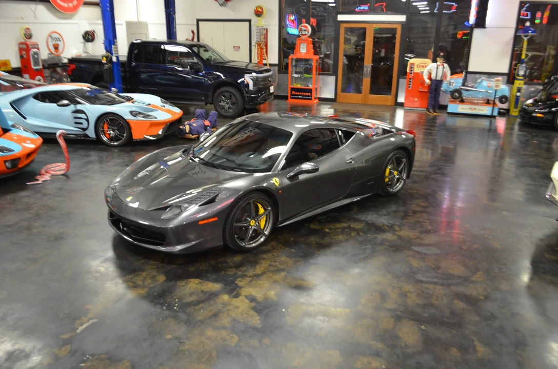 2011 Ferrari 458 Italia - Image 7 of 31