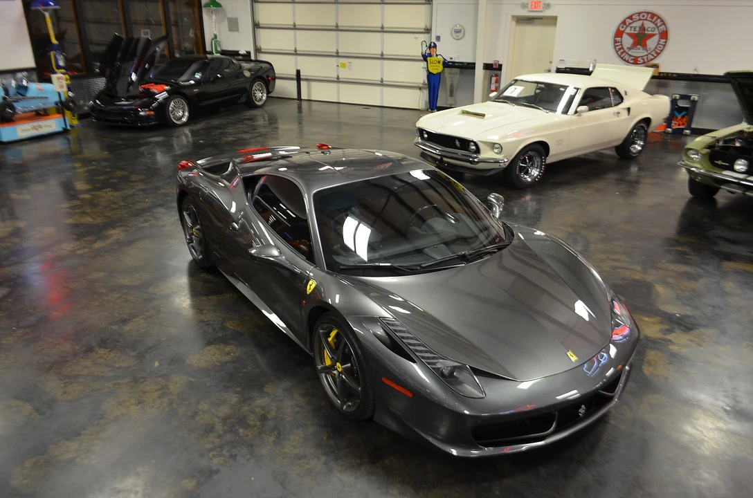2011 Ferrari 458 Italia - Image 13 of 31
