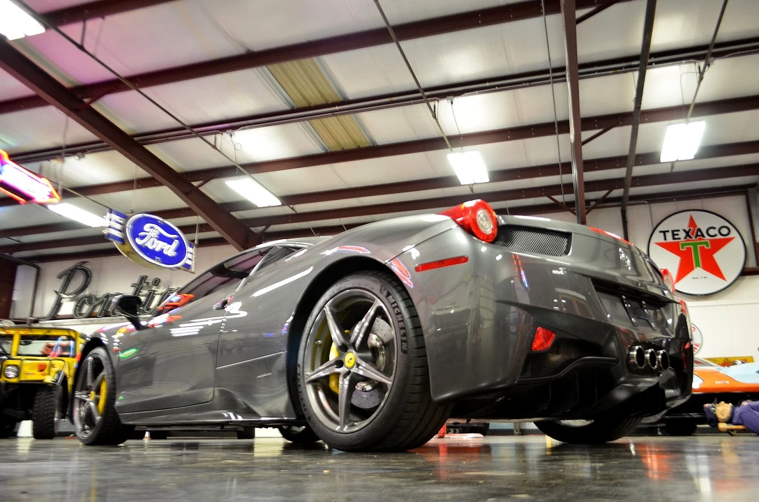 2011 Ferrari 458 Italia - Image 25 of 31
