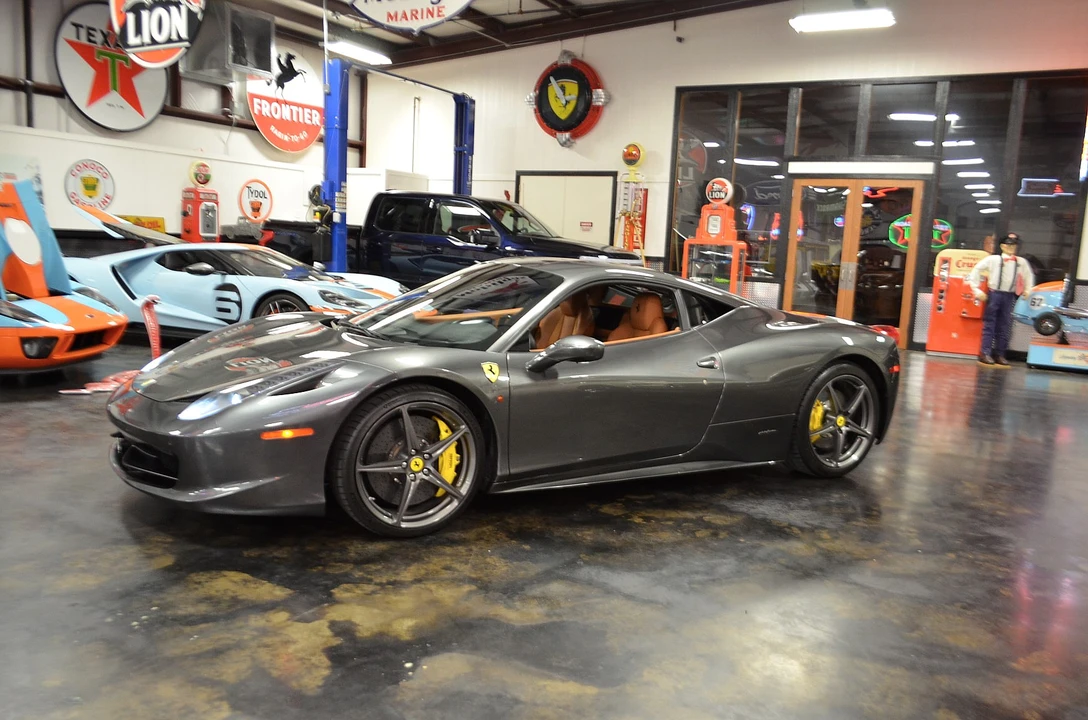 2011 Ferrari 458 Italia - Image 2 of 31