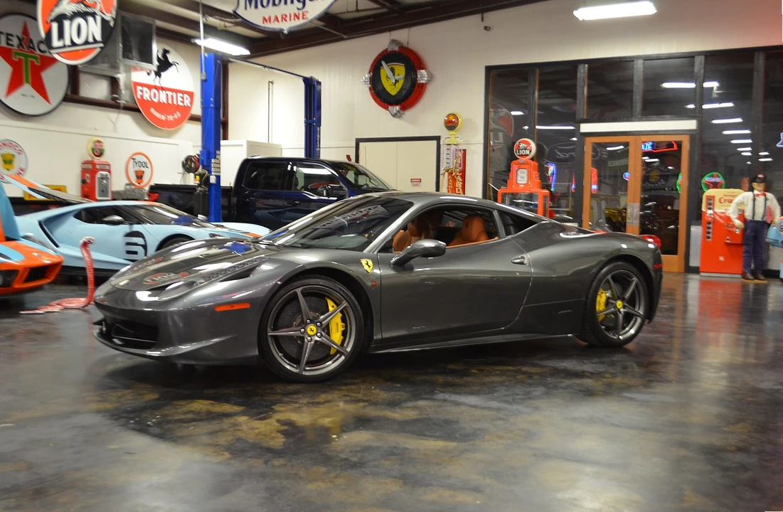 2011 Ferrari 458 Italia - Image 4 of 31