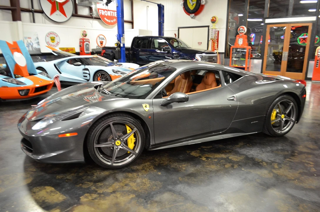 2011 Ferrari 458 Italia - Image 3 of 31