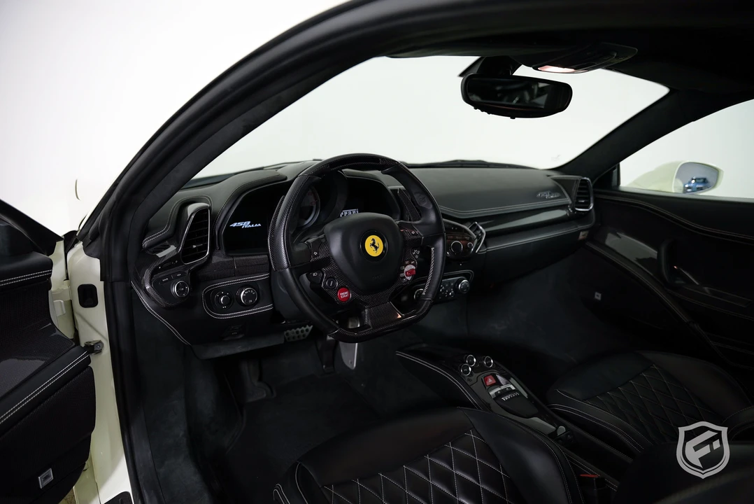 2011 Ferrari 458 Italia - Image 15 of 31