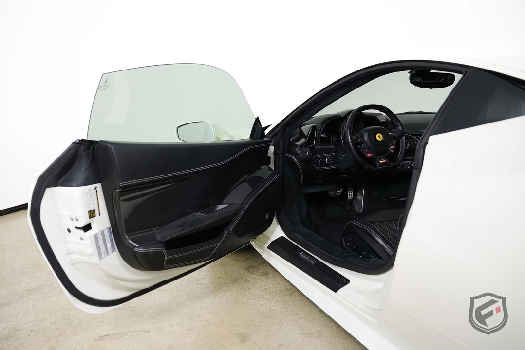 2011 Ferrari 458 Italia - Image 11 of 31