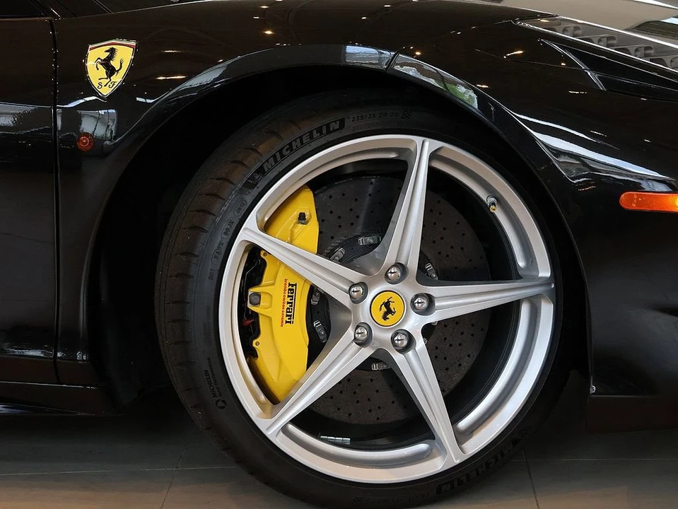 2011 Ferrari 458 Italia - Image 5 of 31