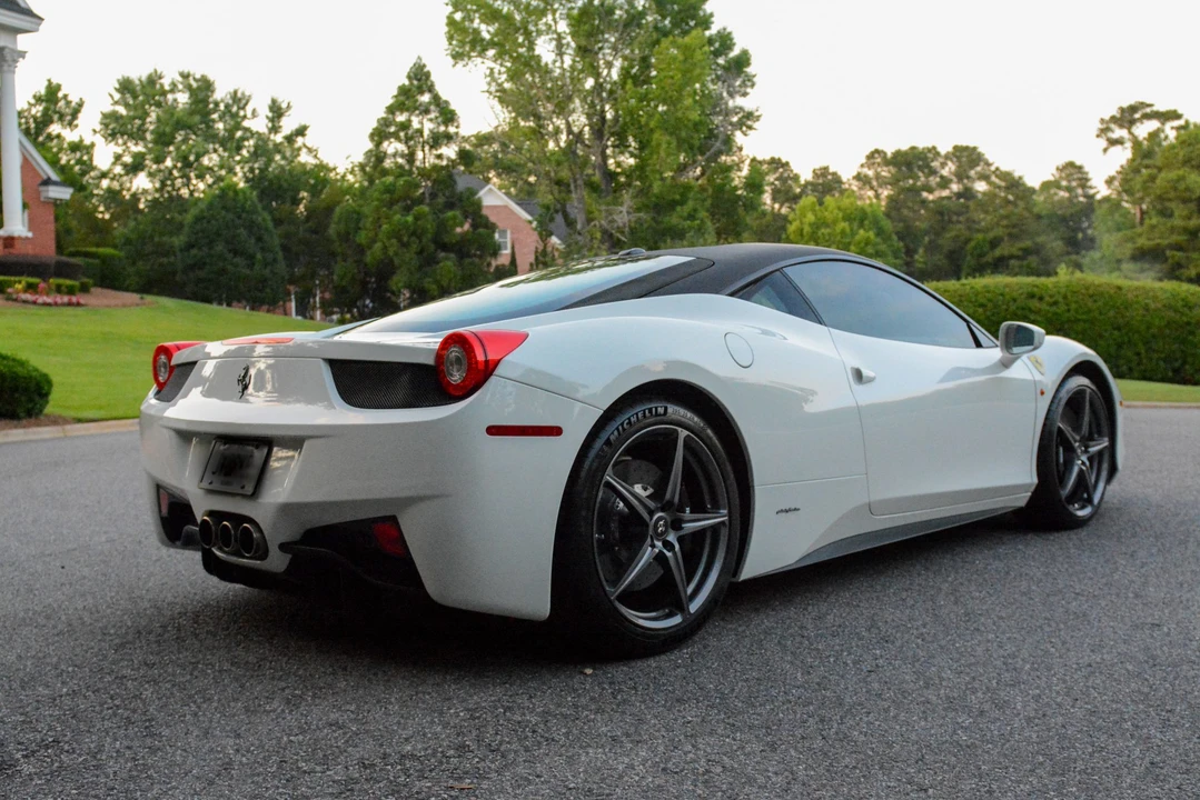 2011 Ferrari 458 Italia - Image 7 of 31
