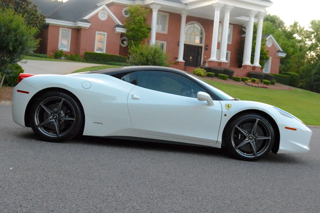 2011 Ferrari 458 Italia - Image 6 of 31