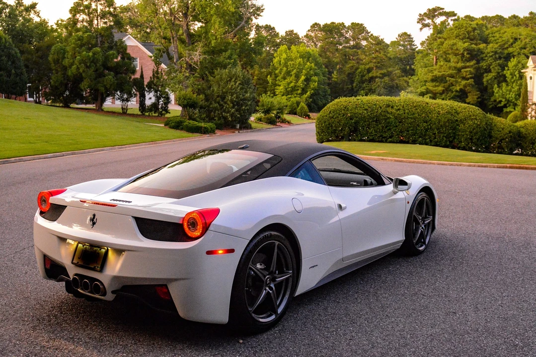 2011 Ferrari 458 Italia - Image 15 of 31