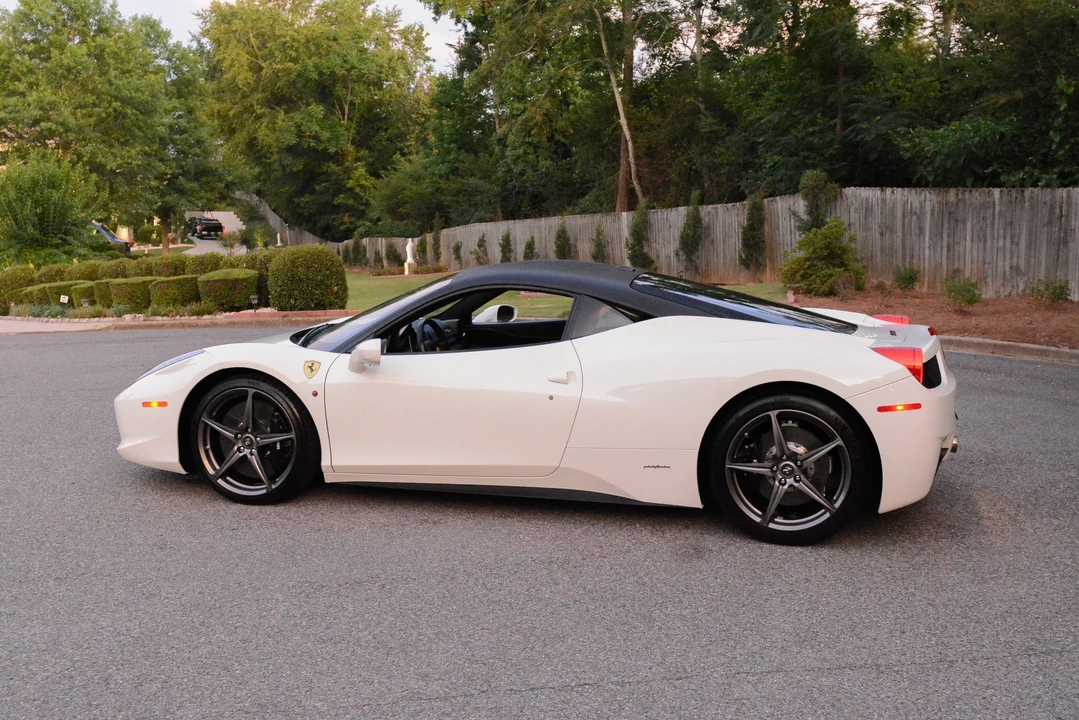 2011 Ferrari 458 Italia - Image 14 of 31