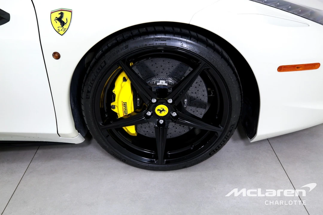 2011 Ferrari 458 Italia - Image 25 of 31