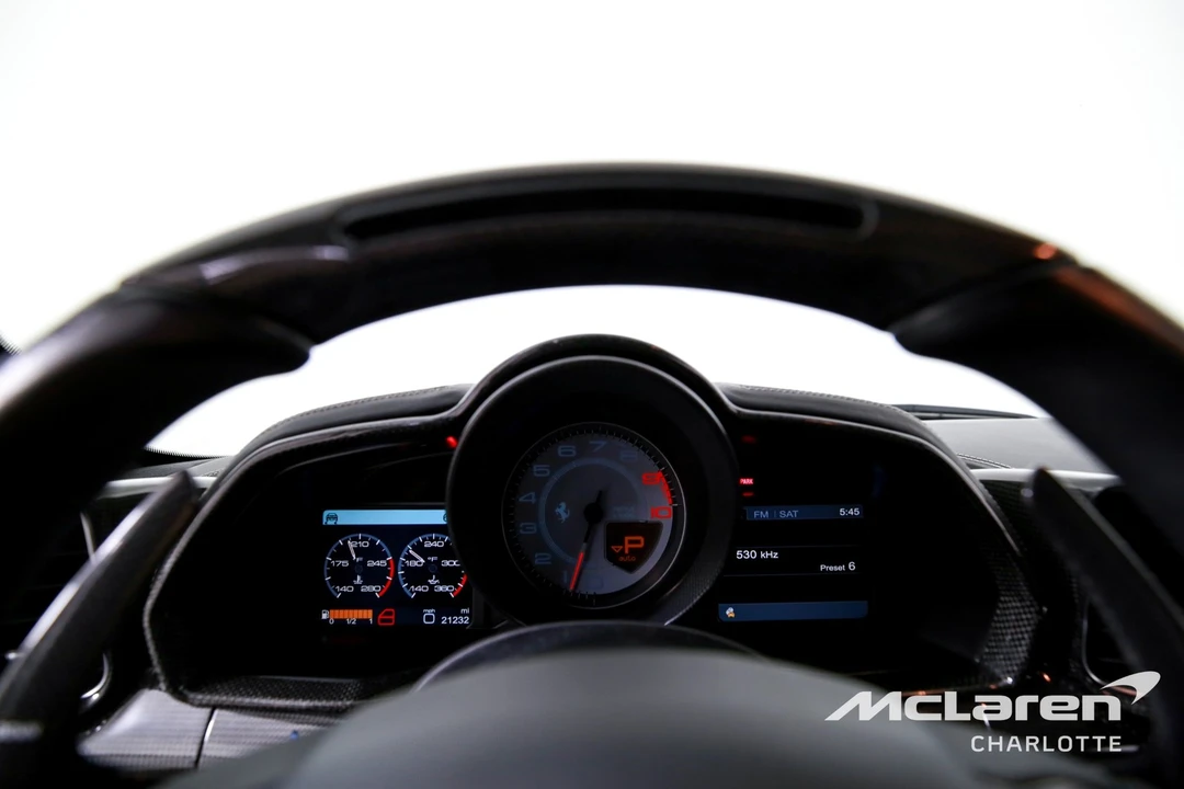 2011 Ferrari 458 Italia - Image 13 of 31