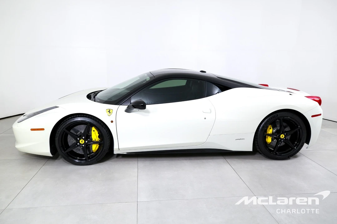 2011 Ferrari 458 Italia - Image 5 of 31
