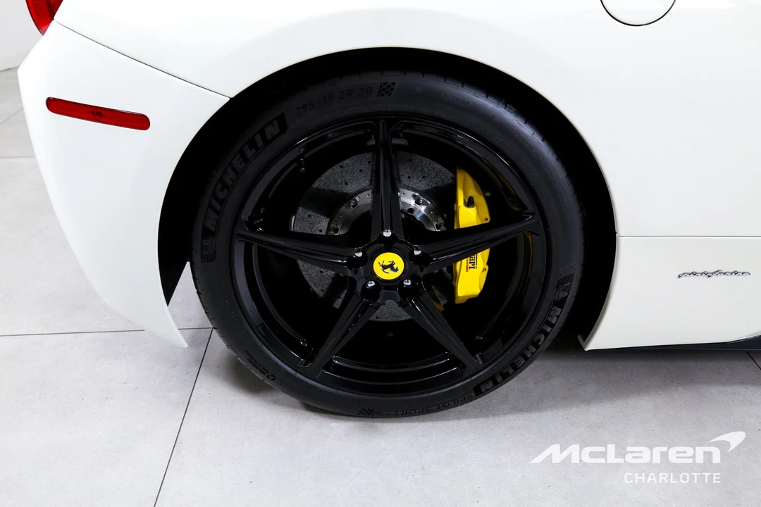 2011 Ferrari 458 Italia - Image 24 of 31