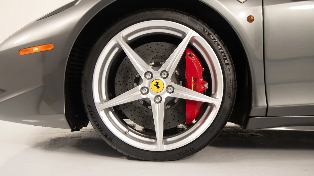 2011 Ferrari 458 Italia - Image 9 of 31
