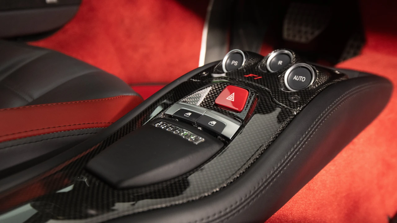 2011 Ferrari 458 Italia - Image 29 of 31