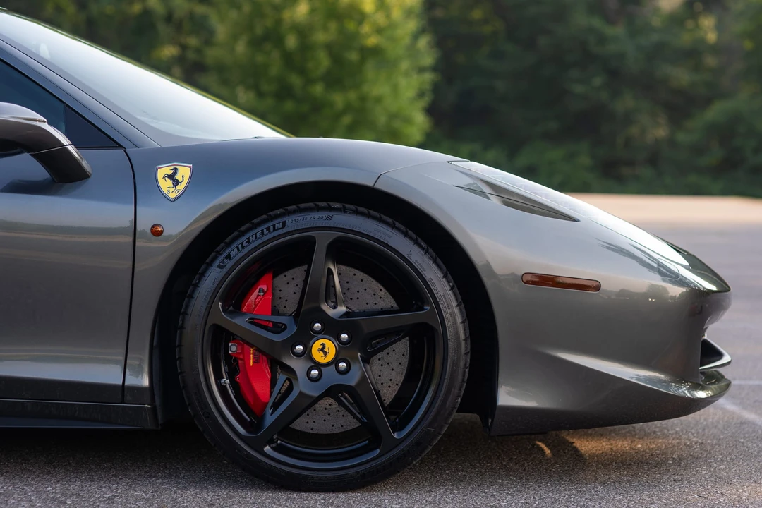 2011 Ferrari 458 Italia - Image 16 of 31