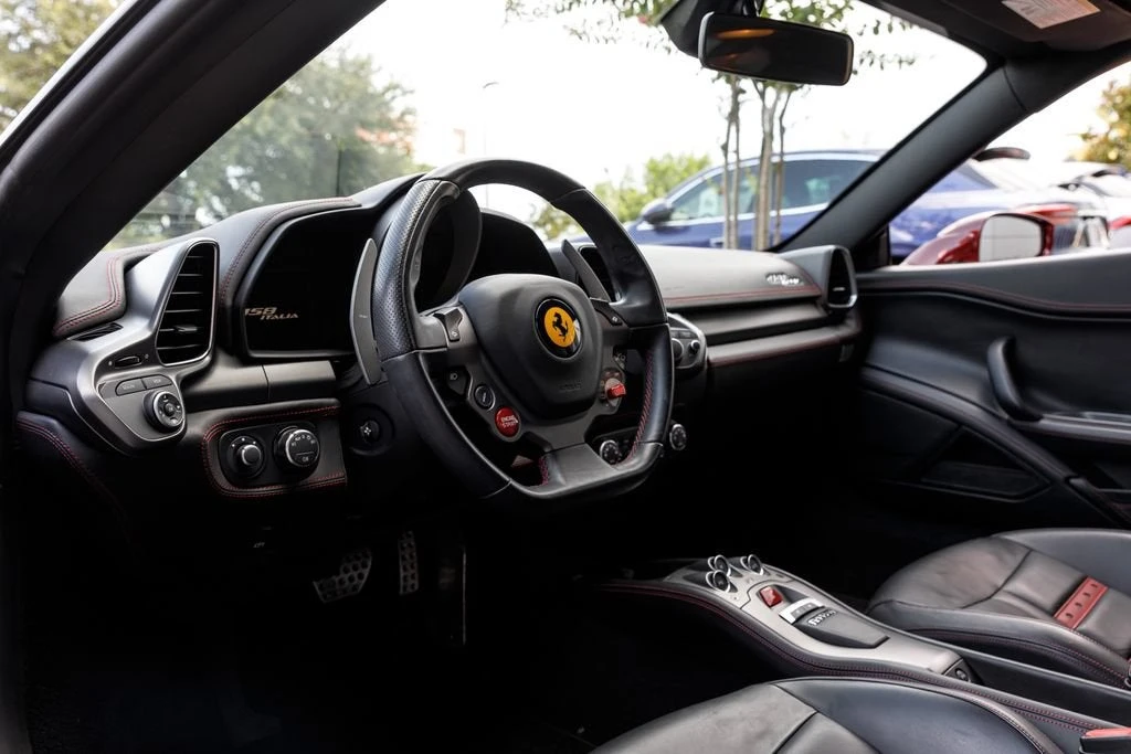 2011 Ferrari 458 Italia - Image 9 of 31