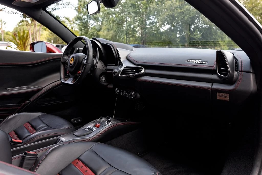 2011 Ferrari 458 Italia - Image 15 of 31