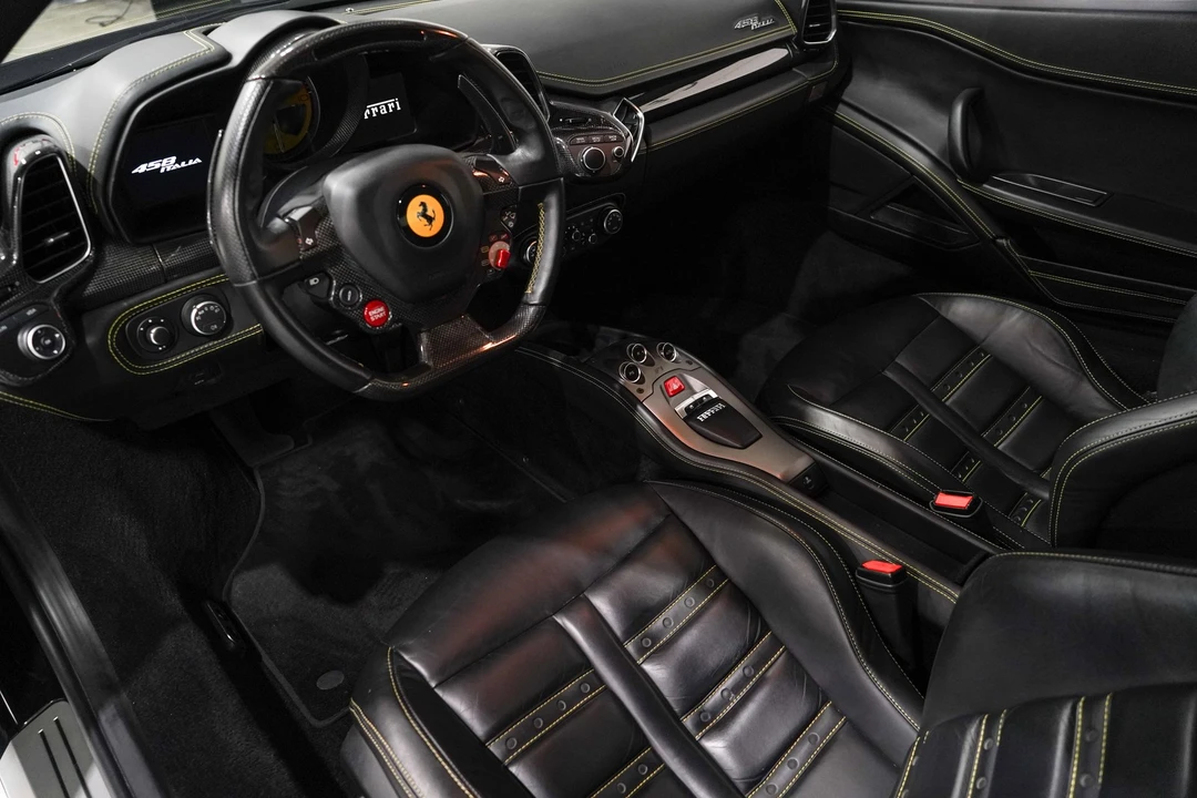 2011 Ferrari 458 Italia - Image 2 of 31