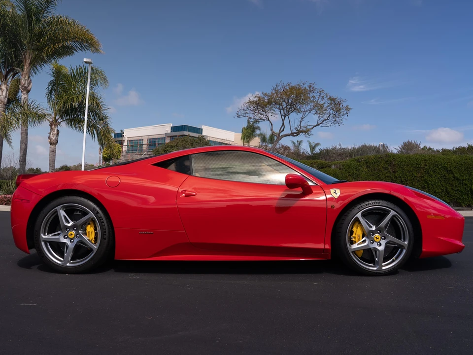 2011 Ferrari 458 Italia - Image 17 of 31