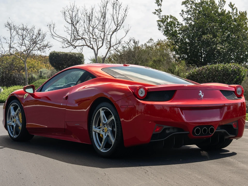 2011 Ferrari 458 Italia - Image 10 of 31