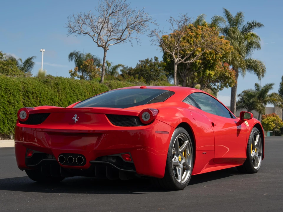 2011 Ferrari 458 Italia - Image 15 of 31