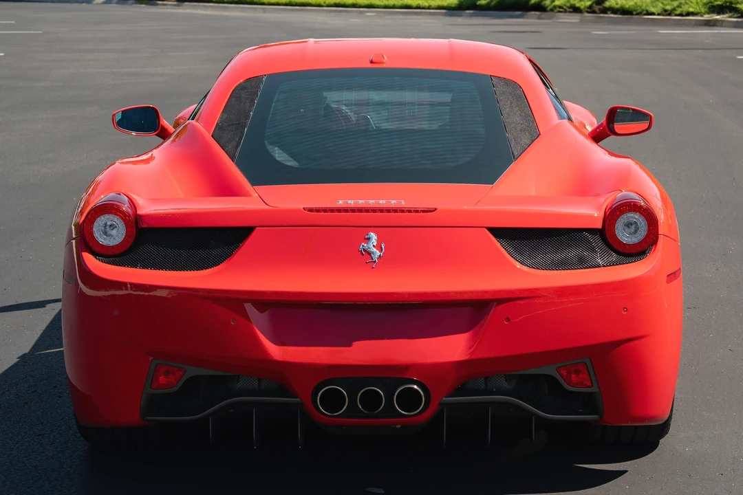 2011 Ferrari 458 Italia - Image 5 of 31