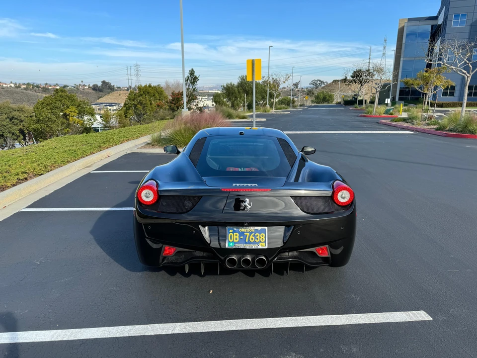 2011 Ferrari 458 Italia - Image 11 of 31